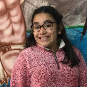 Meet your Posher, Raquel